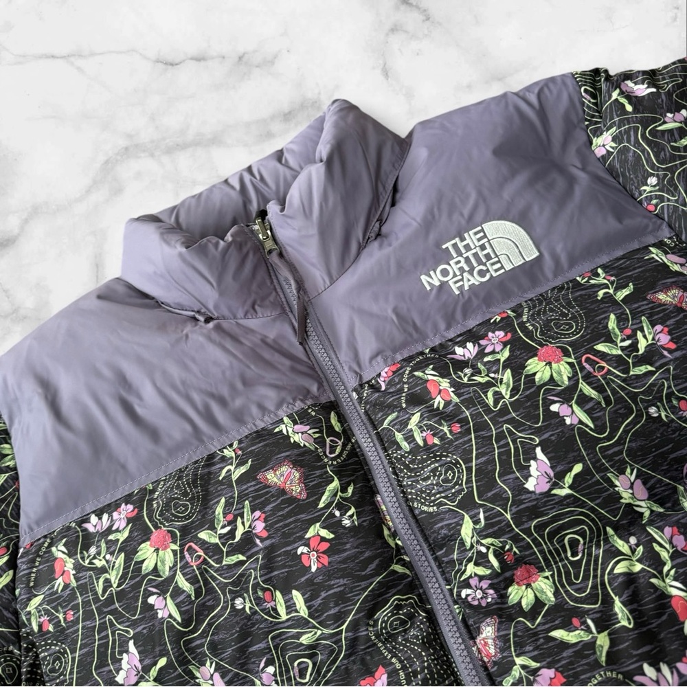 The North Face Purple and Black Puffer Jacket - Picture 2 of 10